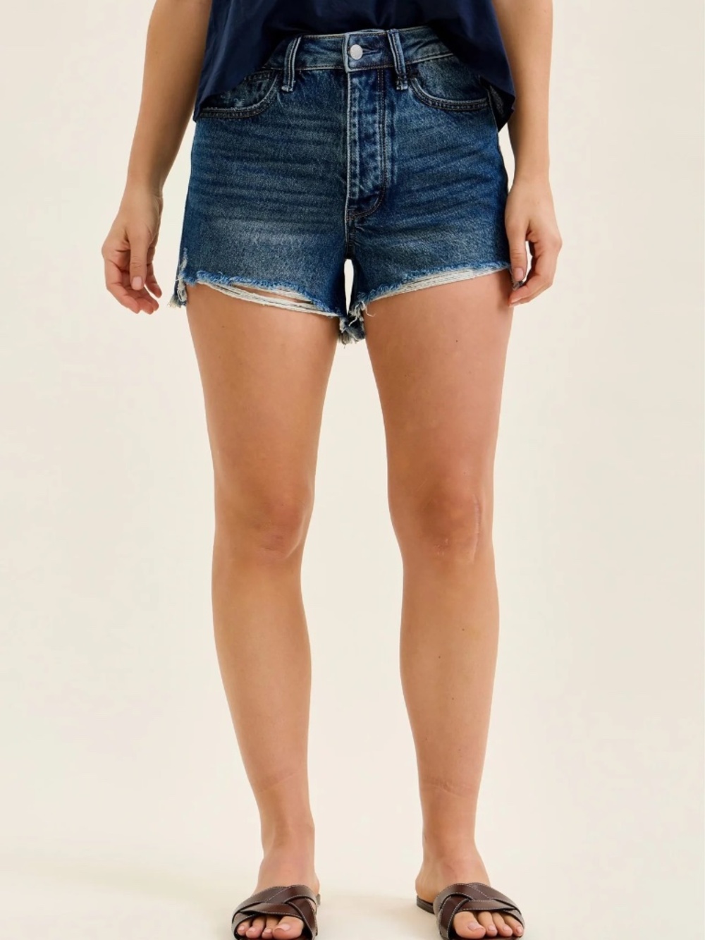 JUDY BLUE HIGH WAIST RIGID MAGIC RAW HEM VINTAGE DENIM CUT OFF SHORTS